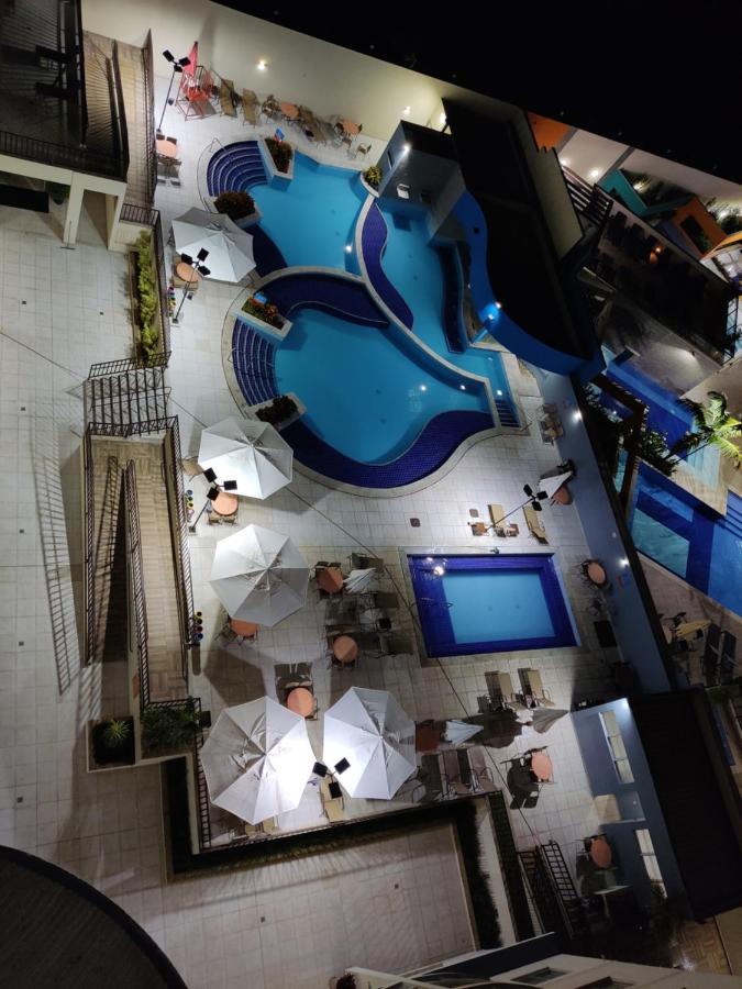 Prive Atrium Thermas Residence Service Caldas Novas Exterior photo